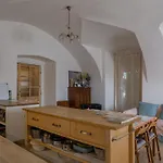Very Old House Апартаменты *