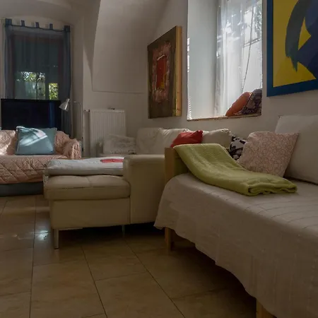 Very Old House アパート *