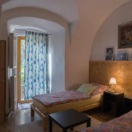Appartement Very Old House Ptice