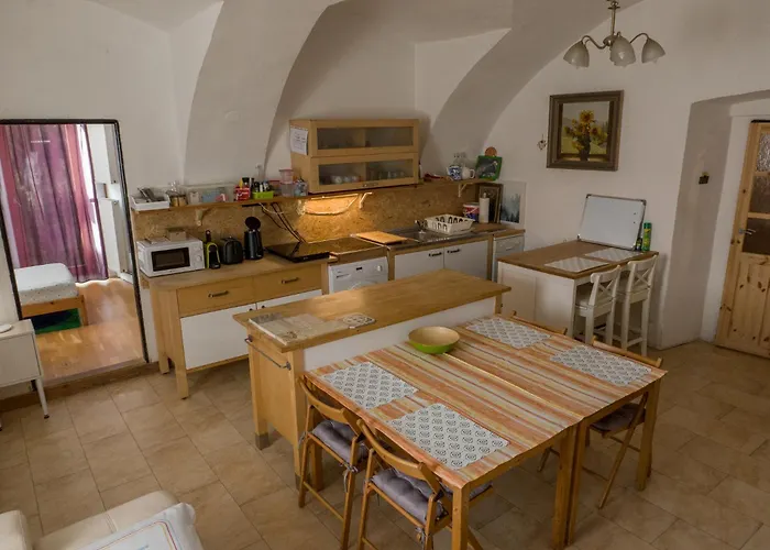 Very Old House 아파트