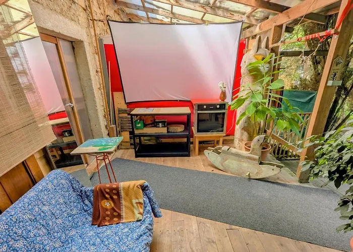 Very Old House Lägenhet Ptice